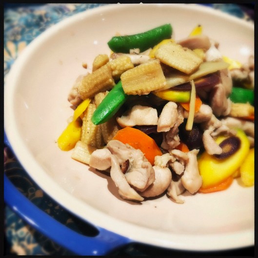 plated chicken with garlic